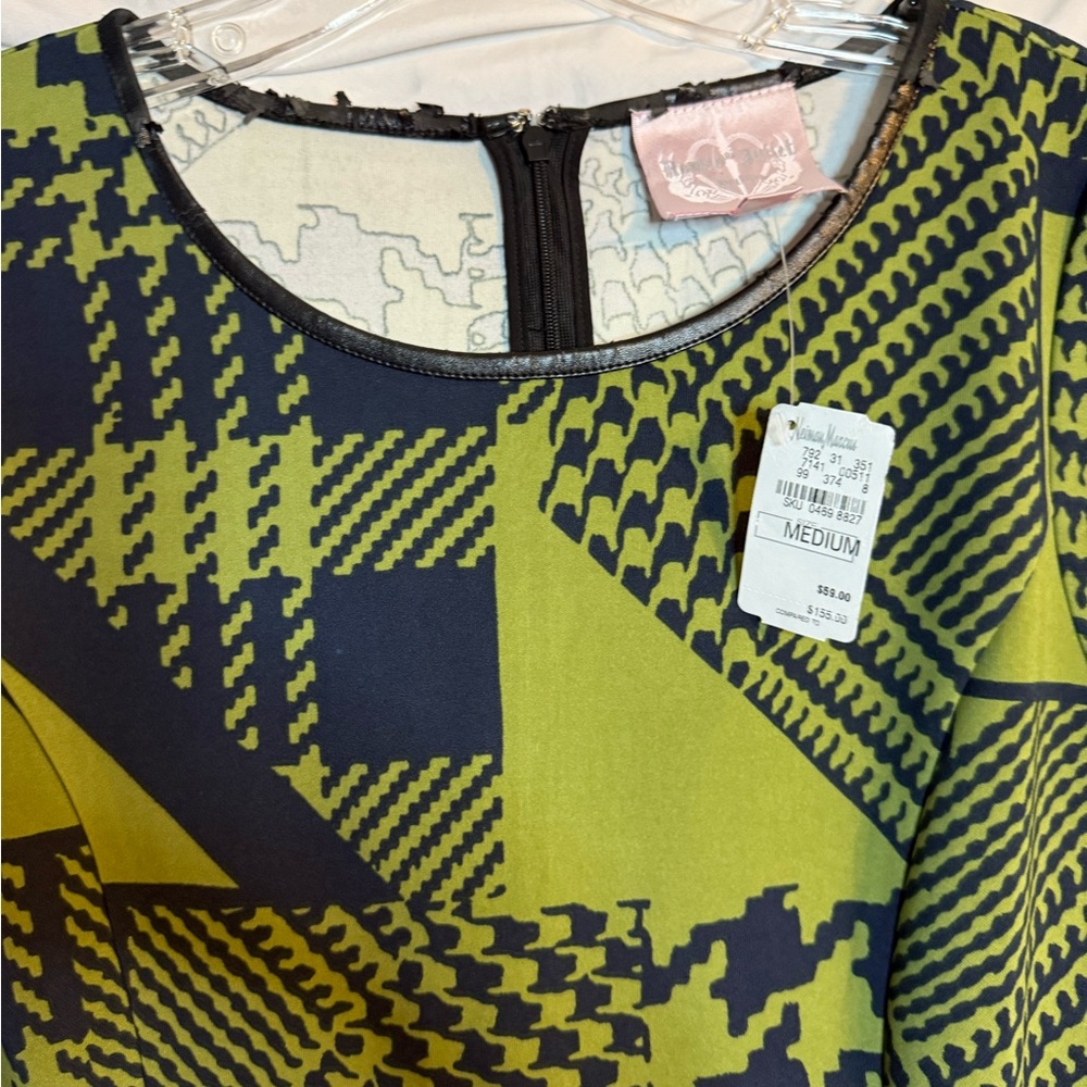 Romeo & Juliet Couture Women’s Medium Blouse | Green & Black Peplum Blouse - Picture 5 of 16